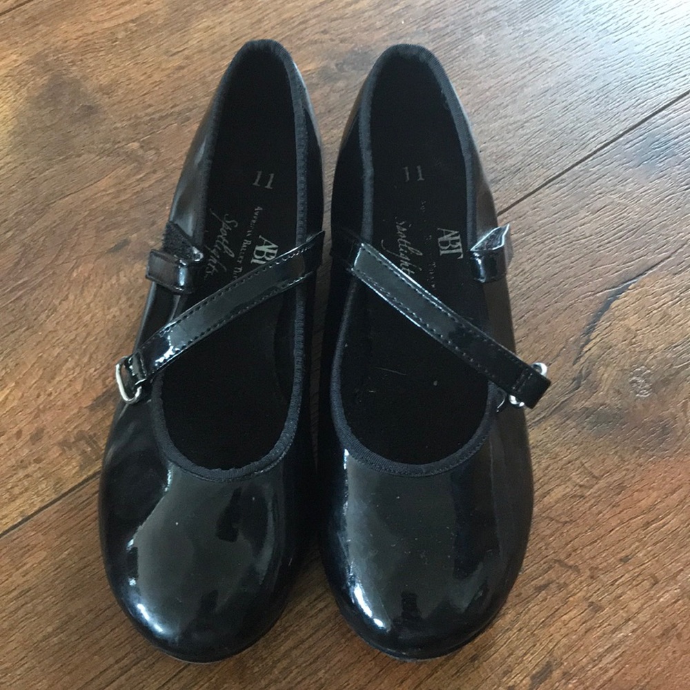 Tap shoes